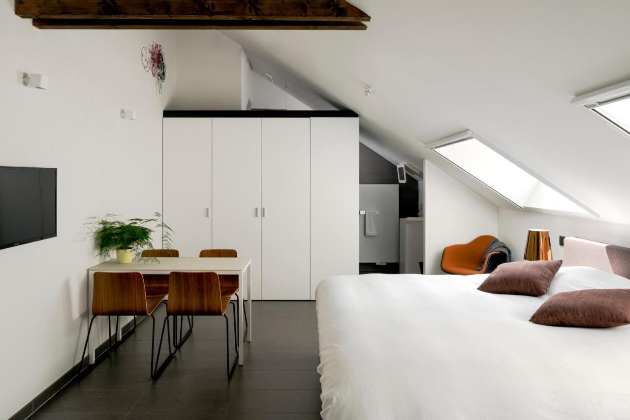 B&B Bed And Beyond Opglabbeek Eksteriør billede